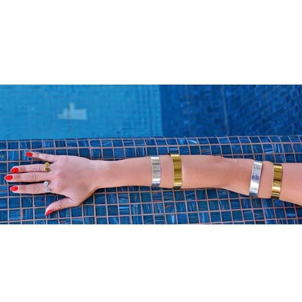 Arm Bend Modern Bangle
