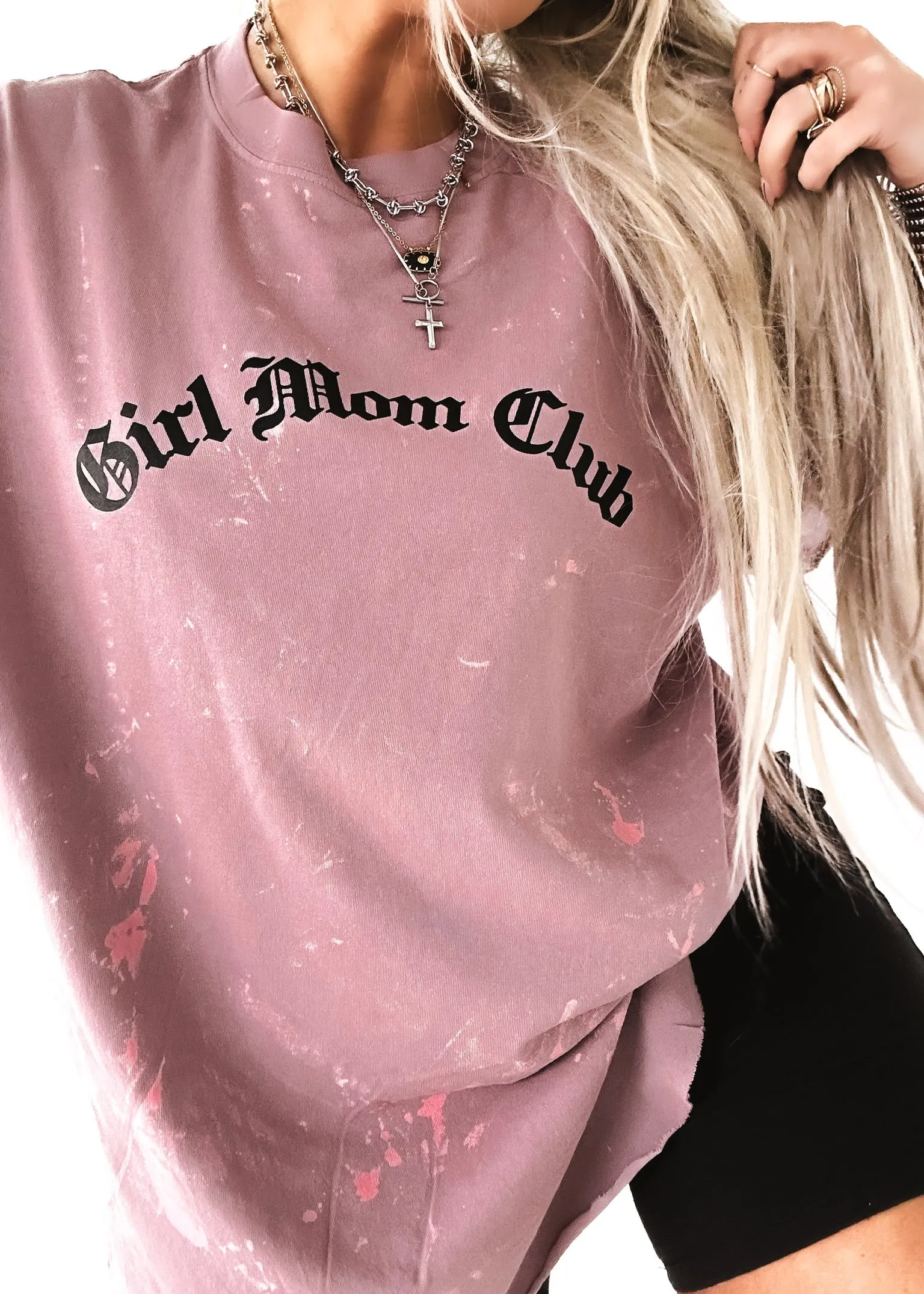 GIRL MOM CLUB BLEACHED OUT SIDE SLIT TEE