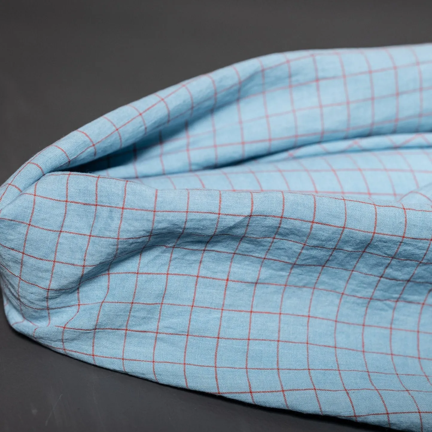 Laundered Linen / Sebastian