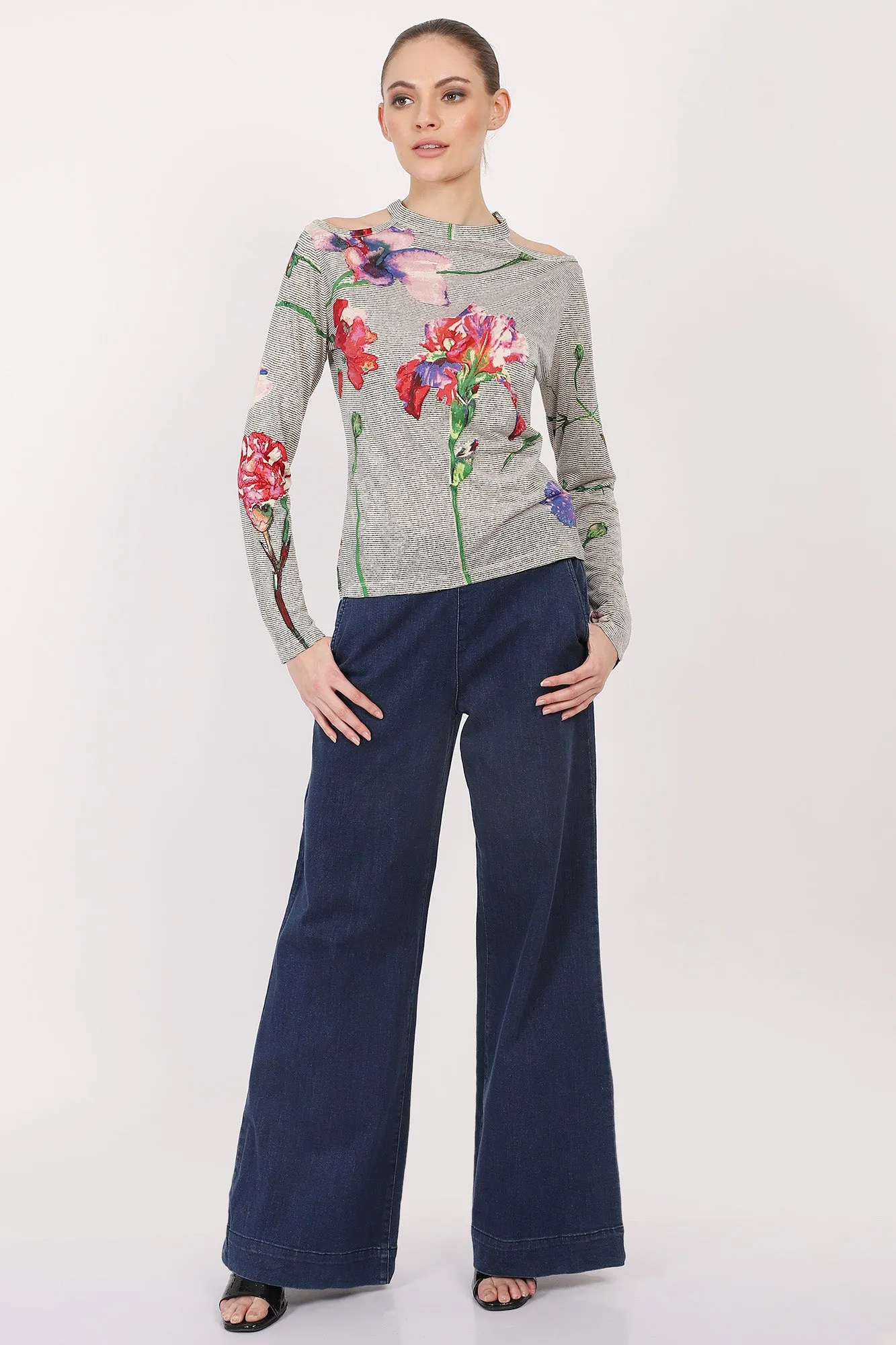 Silk - Line Contour Floral Top