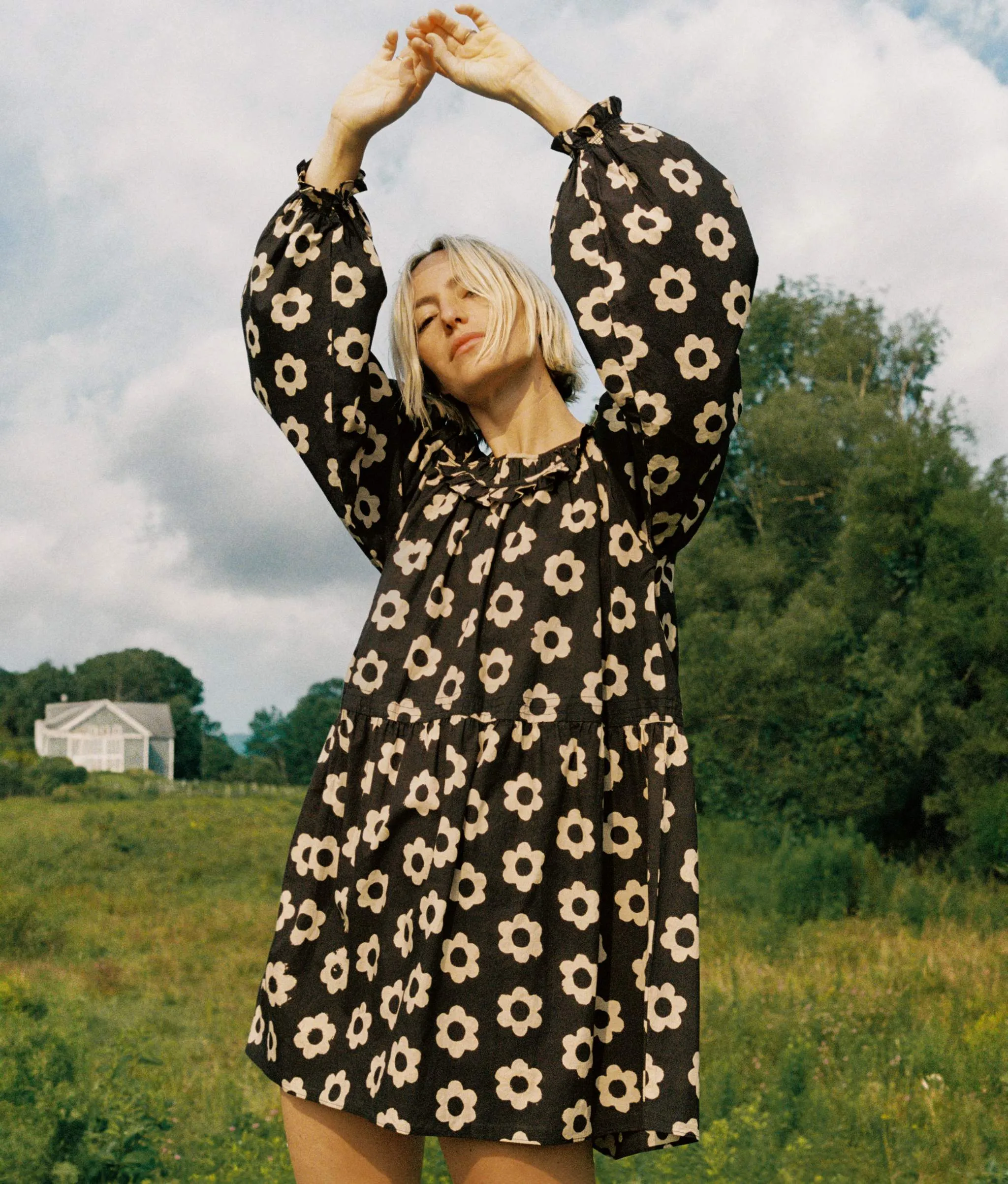 The Salona Dress | Noir Daisy