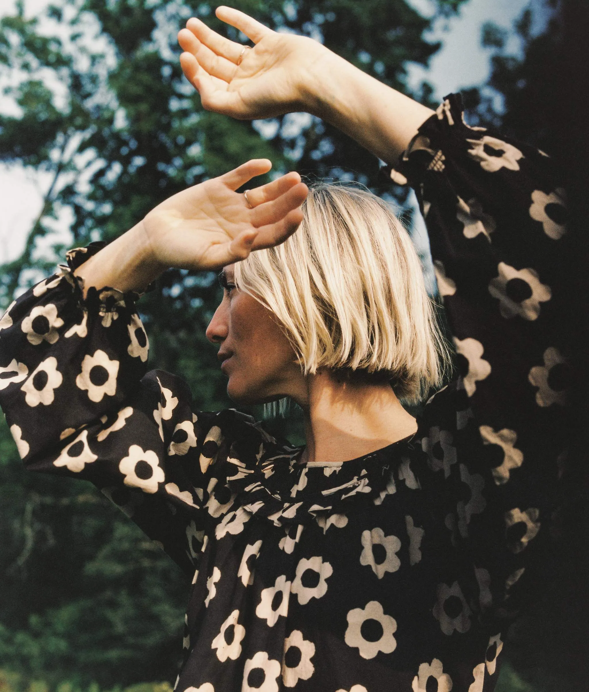 The Salona Dress | Noir Daisy